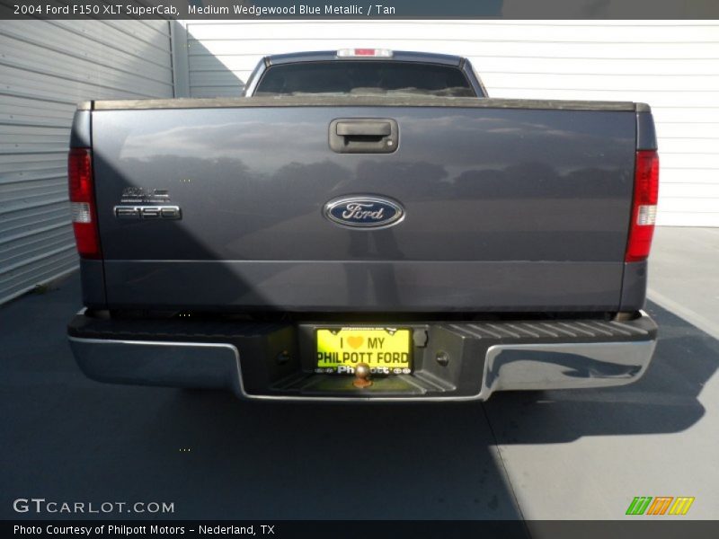 Medium Wedgewood Blue Metallic / Tan 2004 Ford F150 XLT SuperCab