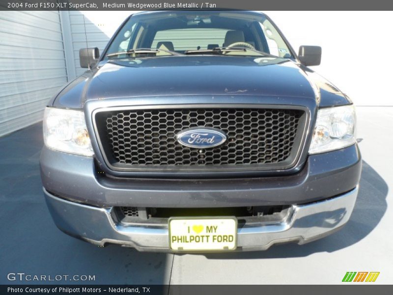 Medium Wedgewood Blue Metallic / Tan 2004 Ford F150 XLT SuperCab