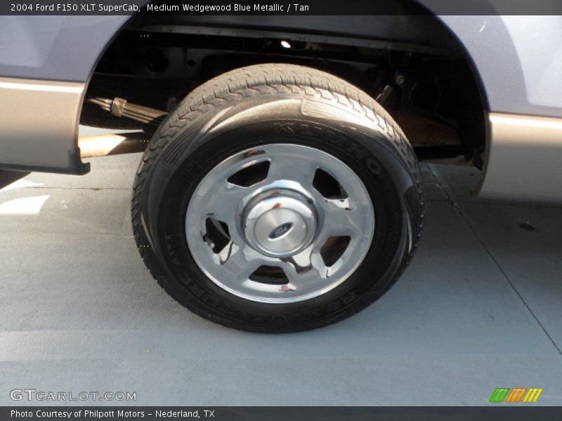 Medium Wedgewood Blue Metallic / Tan 2004 Ford F150 XLT SuperCab