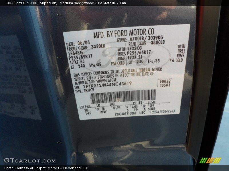 Medium Wedgewood Blue Metallic / Tan 2004 Ford F150 XLT SuperCab