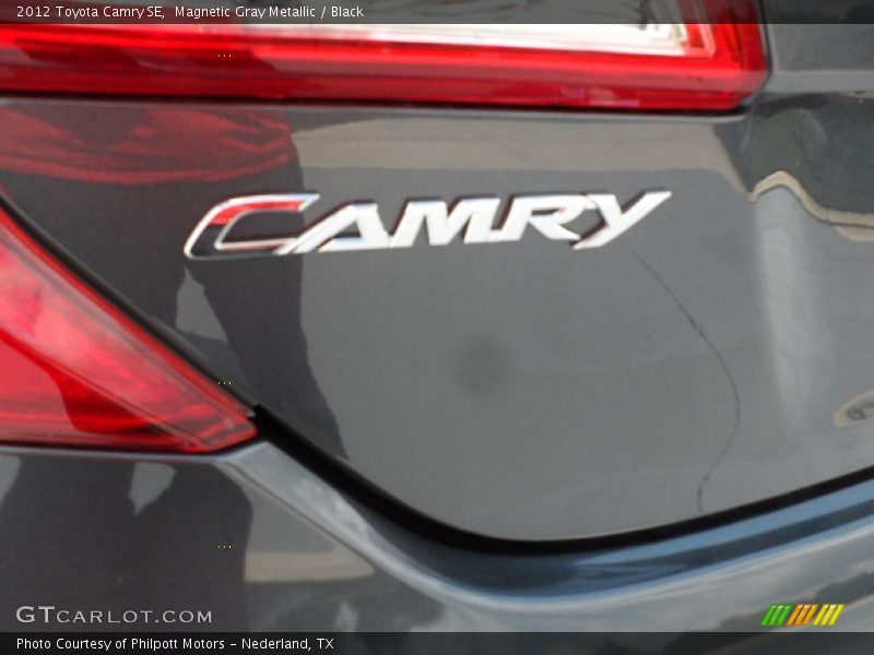 Magnetic Gray Metallic / Black 2012 Toyota Camry SE