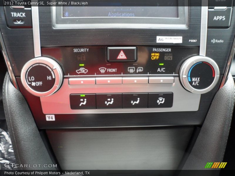 Super White / Black/Ash 2012 Toyota Camry SE