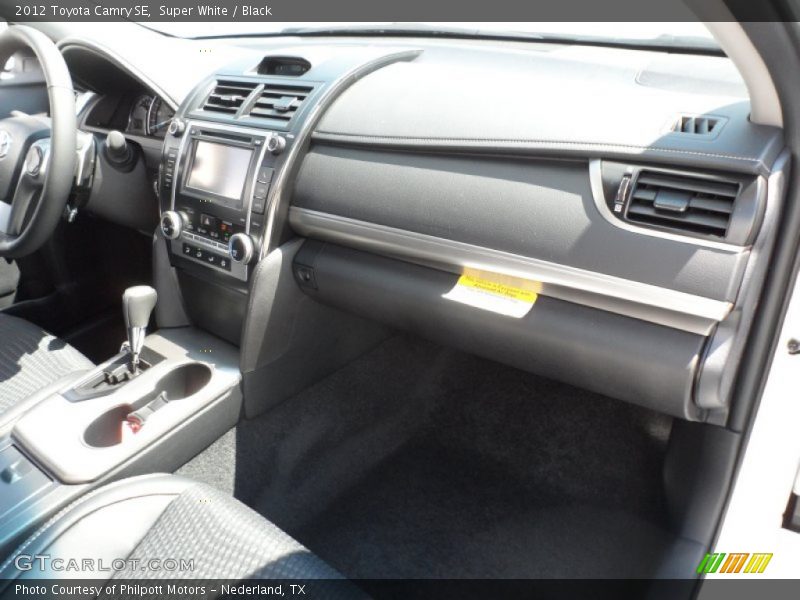Super White / Black 2012 Toyota Camry SE