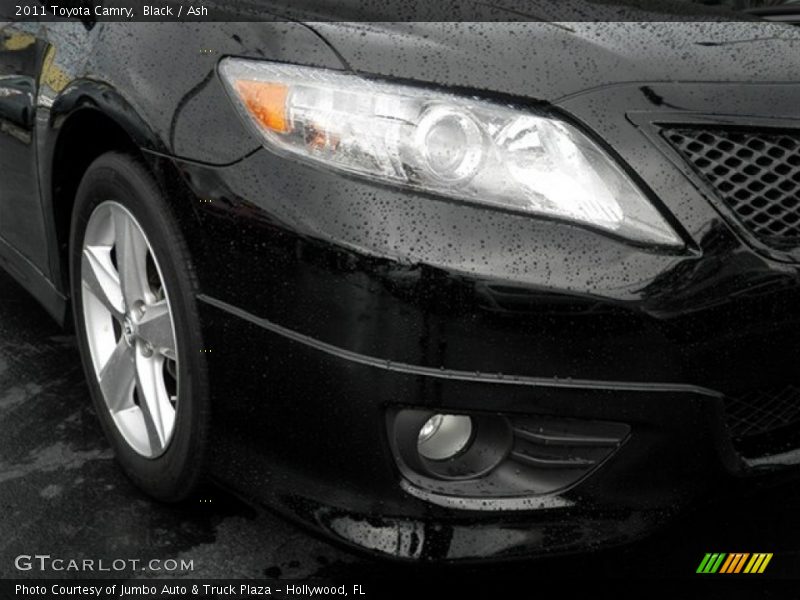 Black / Ash 2011 Toyota Camry