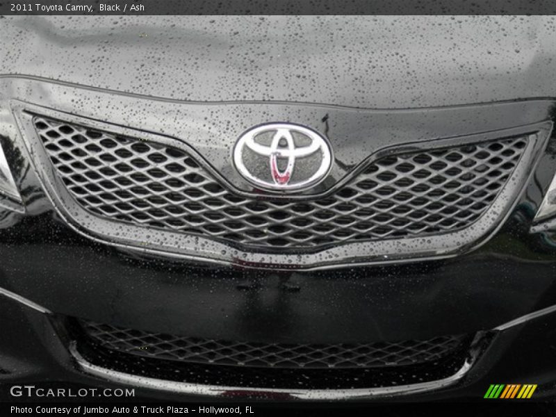 Black / Ash 2011 Toyota Camry
