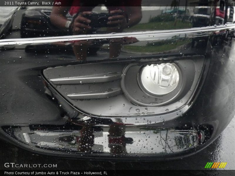 Black / Ash 2011 Toyota Camry