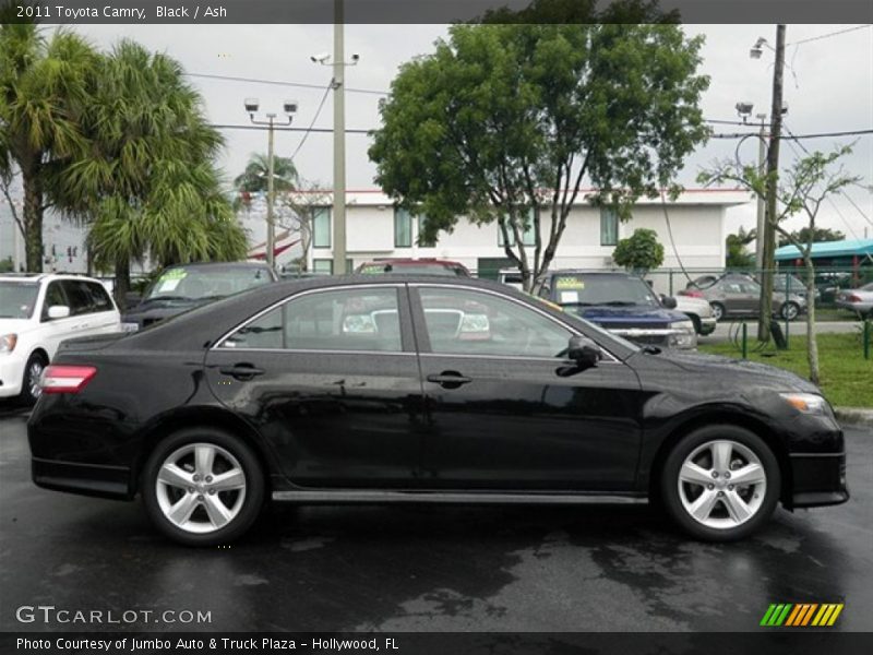 Black / Ash 2011 Toyota Camry