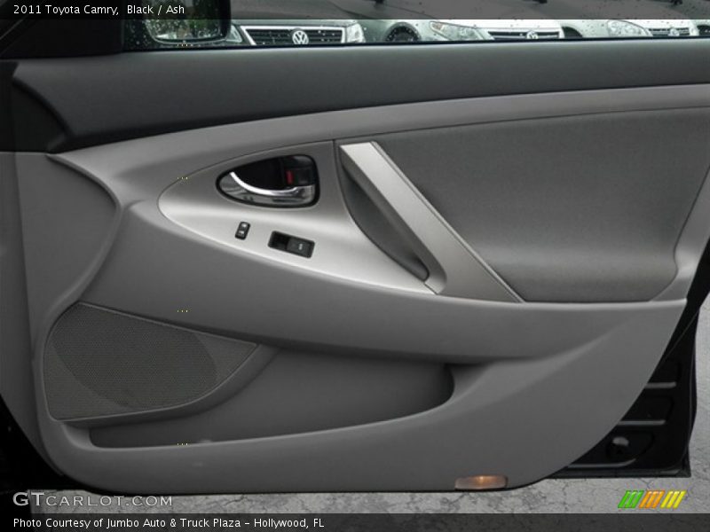 Black / Ash 2011 Toyota Camry