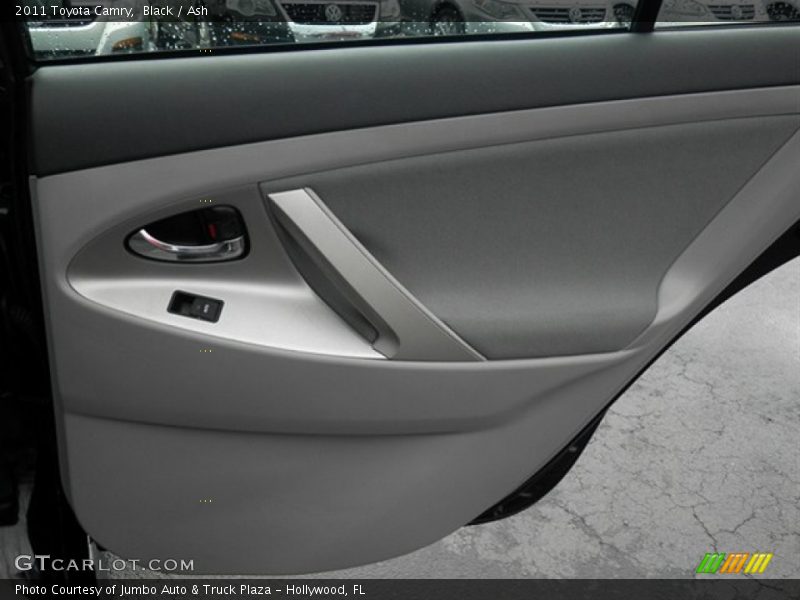 Black / Ash 2011 Toyota Camry