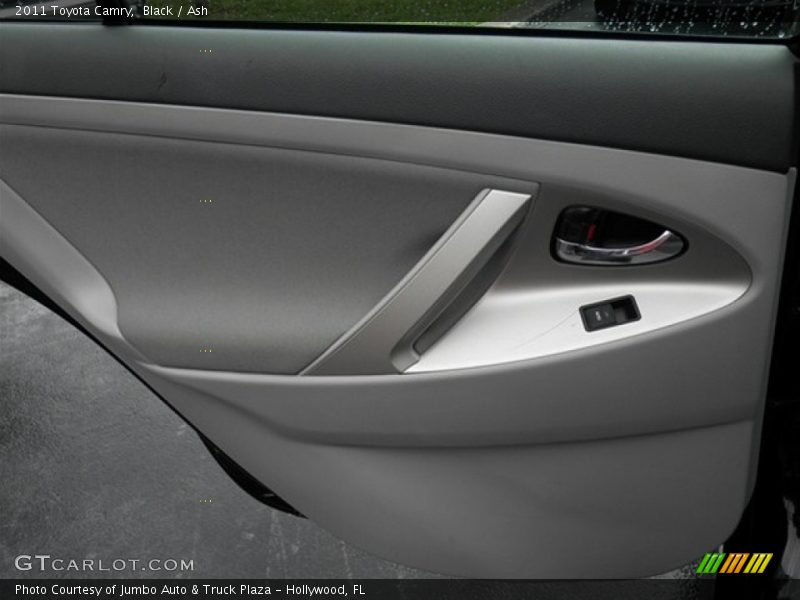 Black / Ash 2011 Toyota Camry
