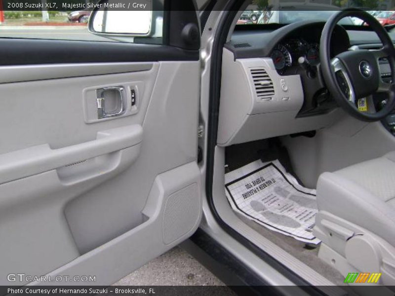 Majestic Silver Metallic / Grey 2008 Suzuki XL7
