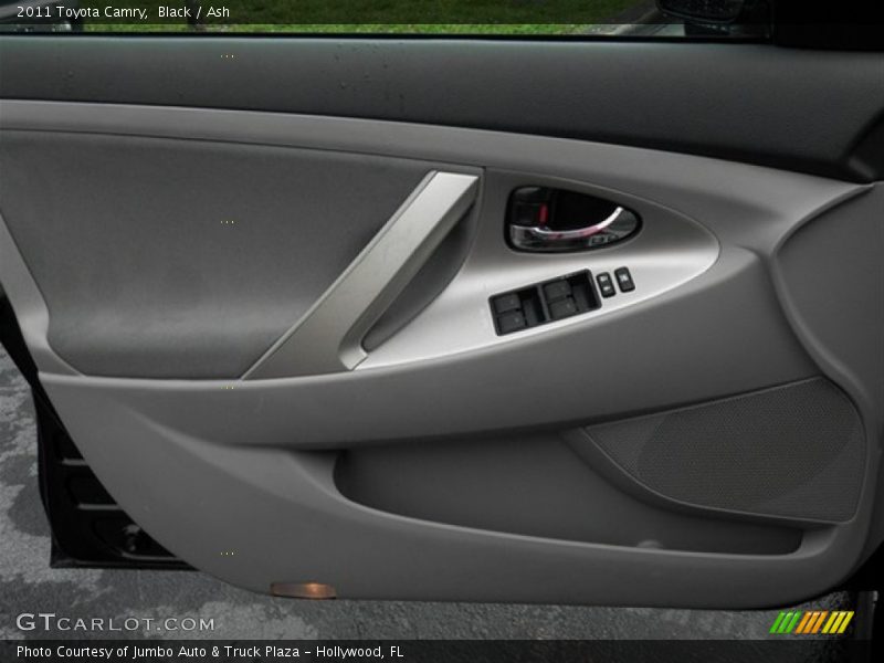 Black / Ash 2011 Toyota Camry
