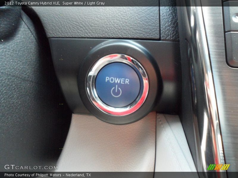 Super White / Light Gray 2012 Toyota Camry Hybrid XLE