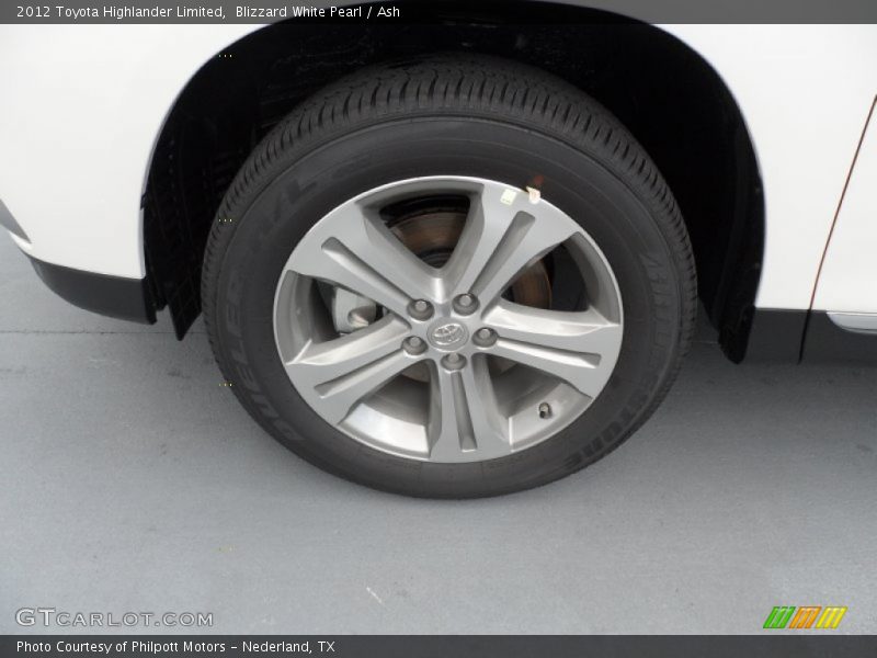 Blizzard White Pearl / Ash 2012 Toyota Highlander Limited