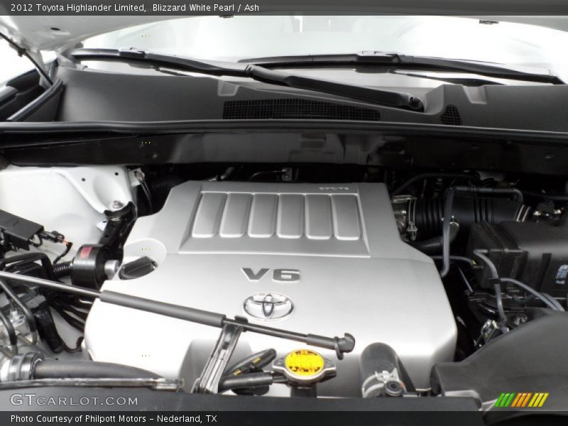 Blizzard White Pearl / Ash 2012 Toyota Highlander Limited