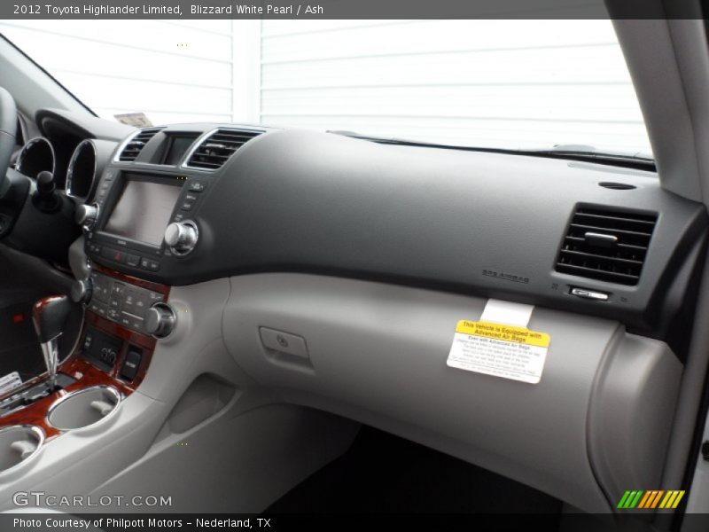 Blizzard White Pearl / Ash 2012 Toyota Highlander Limited