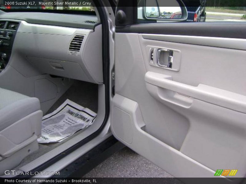 Majestic Silver Metallic / Grey 2008 Suzuki XL7