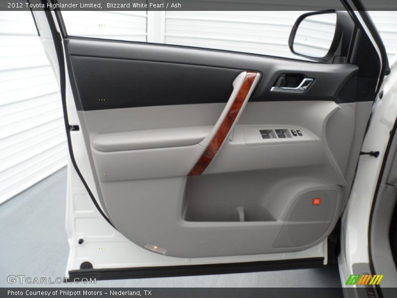 Blizzard White Pearl / Ash 2012 Toyota Highlander Limited