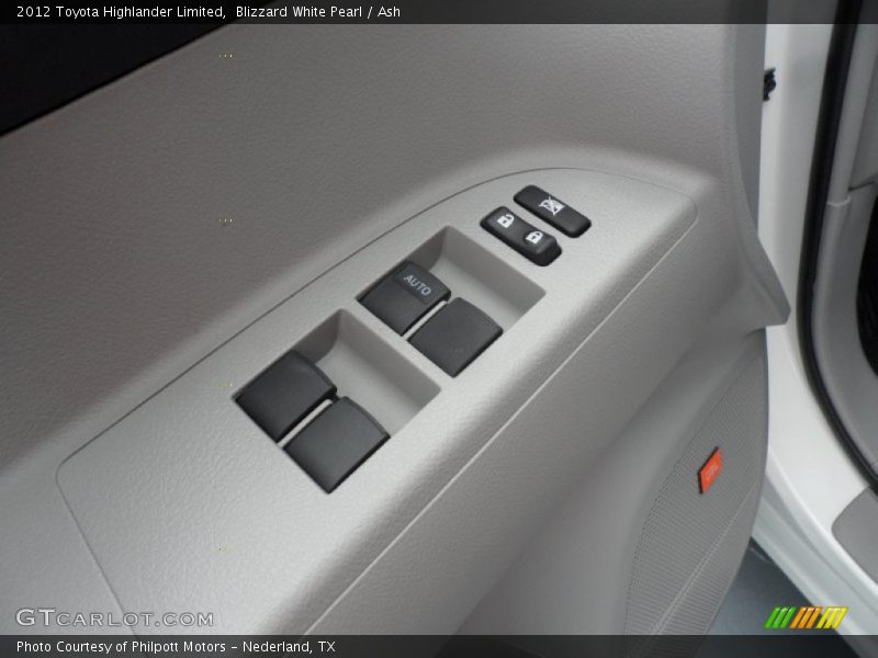 Blizzard White Pearl / Ash 2012 Toyota Highlander Limited