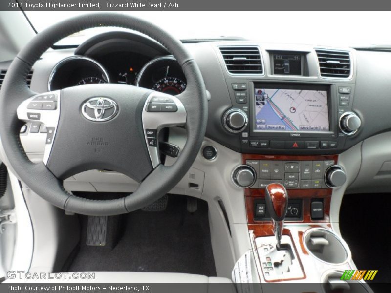 Blizzard White Pearl / Ash 2012 Toyota Highlander Limited