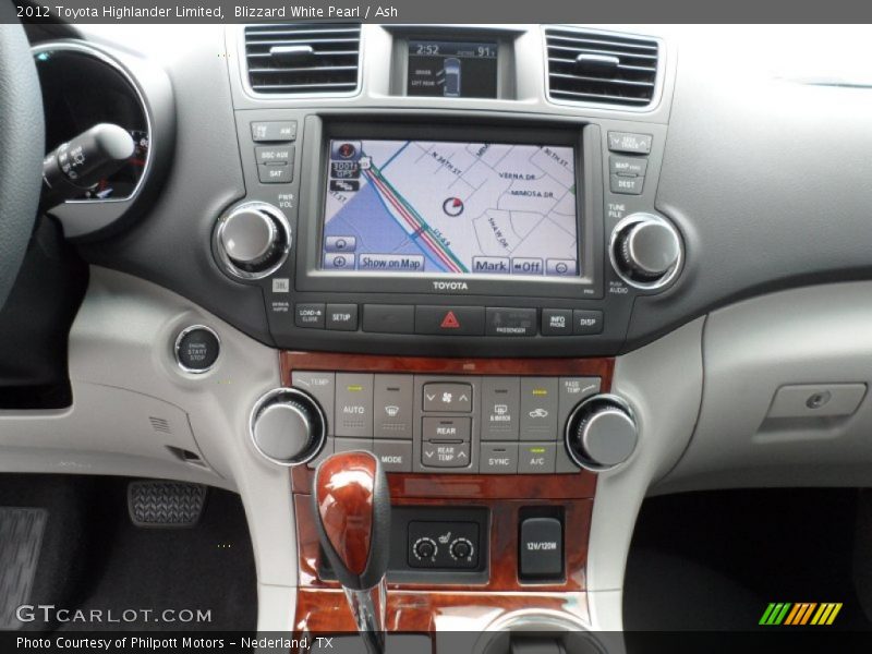 Blizzard White Pearl / Ash 2012 Toyota Highlander Limited