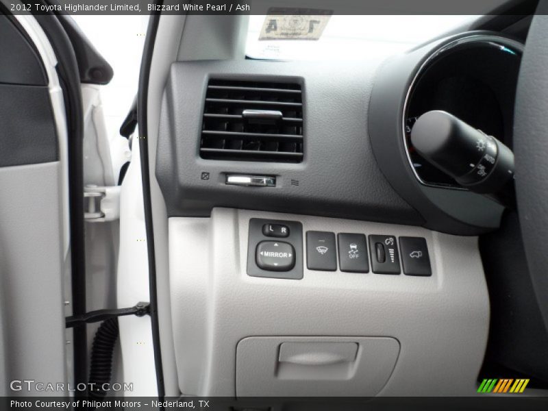 Blizzard White Pearl / Ash 2012 Toyota Highlander Limited
