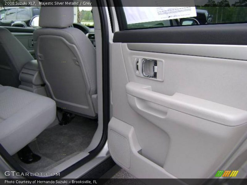 Majestic Silver Metallic / Grey 2008 Suzuki XL7