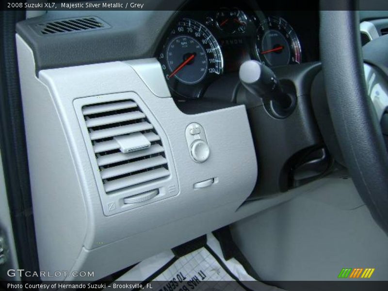 Majestic Silver Metallic / Grey 2008 Suzuki XL7