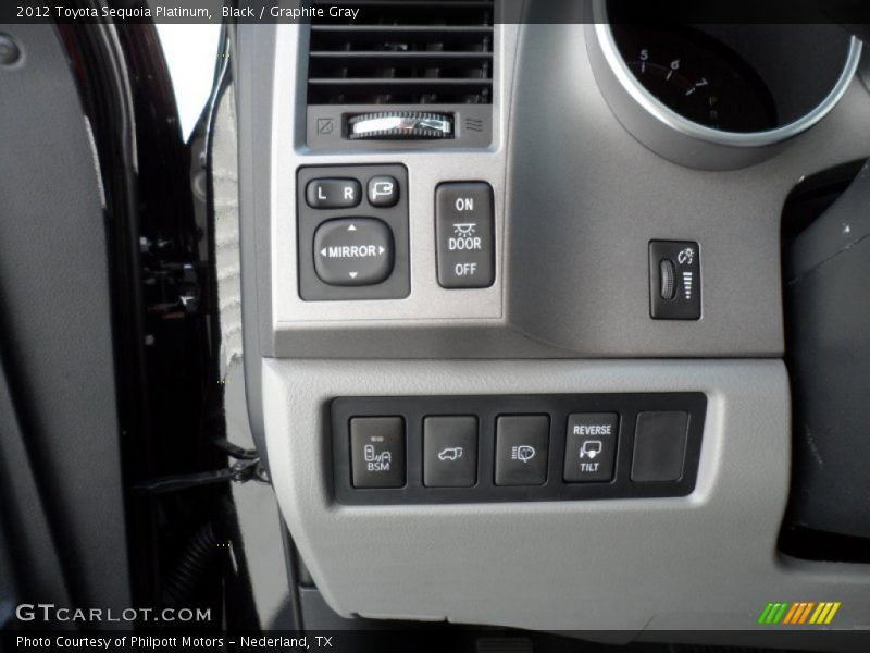 Controls of 2012 Sequoia Platinum