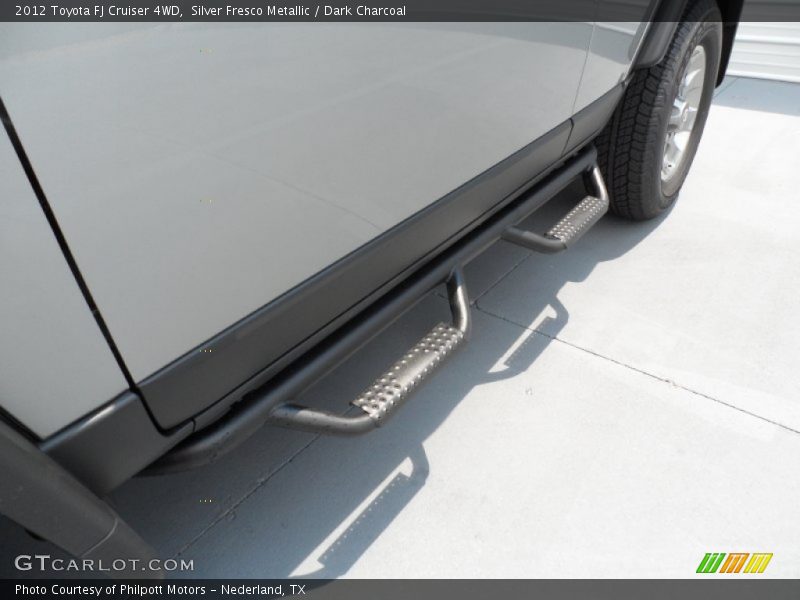 Silver Fresco Metallic / Dark Charcoal 2012 Toyota FJ Cruiser 4WD