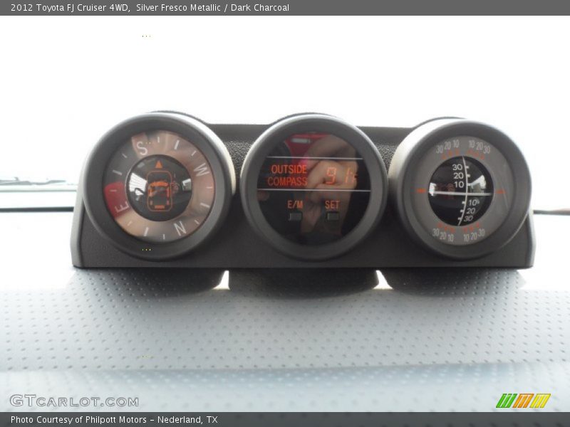 Silver Fresco Metallic / Dark Charcoal 2012 Toyota FJ Cruiser 4WD