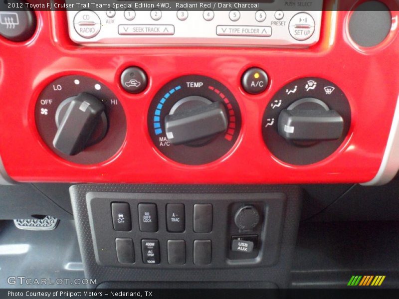 Controls of 2012 FJ Cruiser Trail Teams Special Edition 4WD