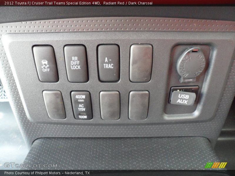 Controls of 2012 FJ Cruiser Trail Teams Special Edition 4WD