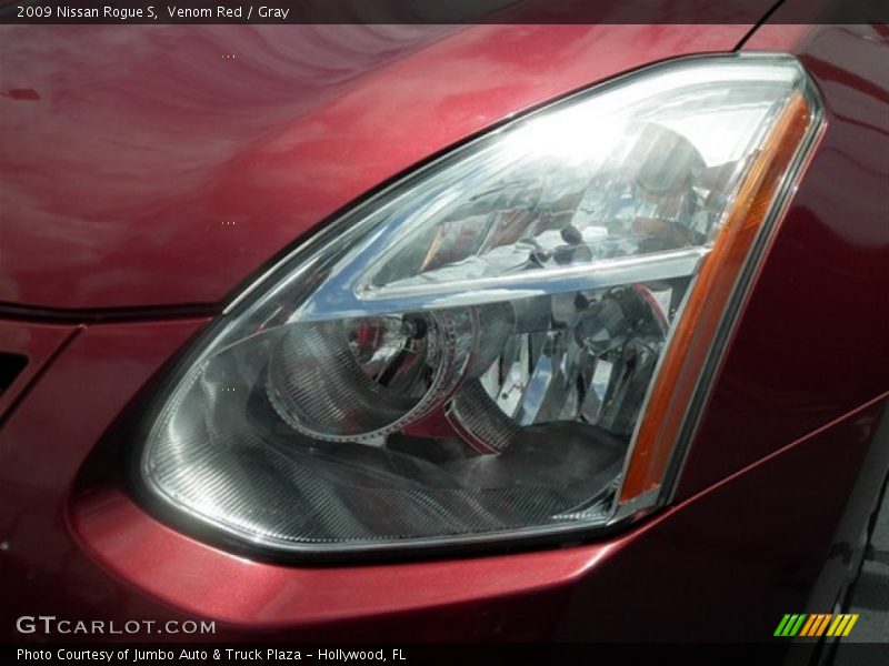 Venom Red / Gray 2009 Nissan Rogue S