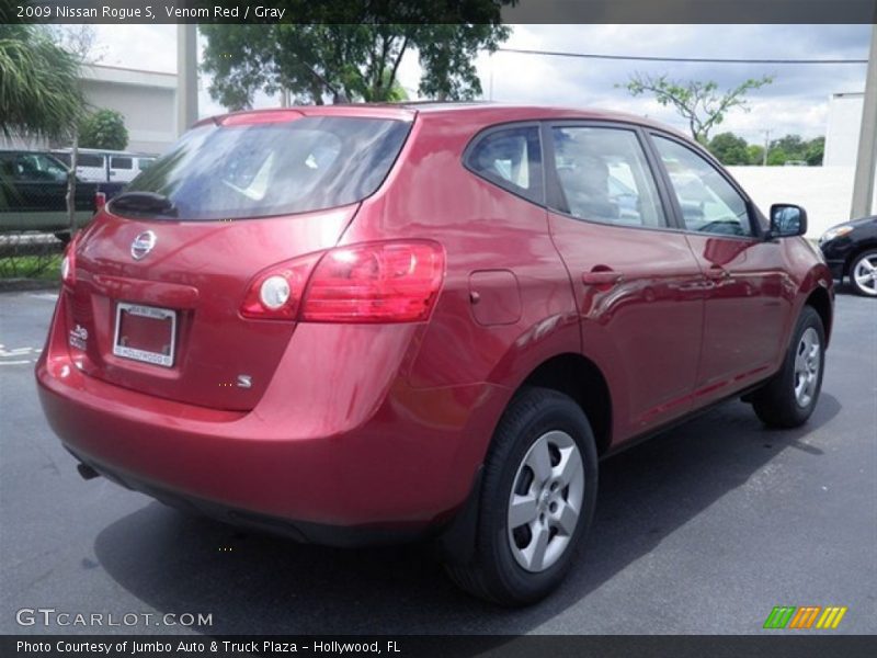 Venom Red / Gray 2009 Nissan Rogue S