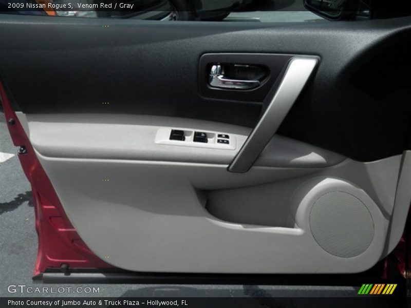 Venom Red / Gray 2009 Nissan Rogue S