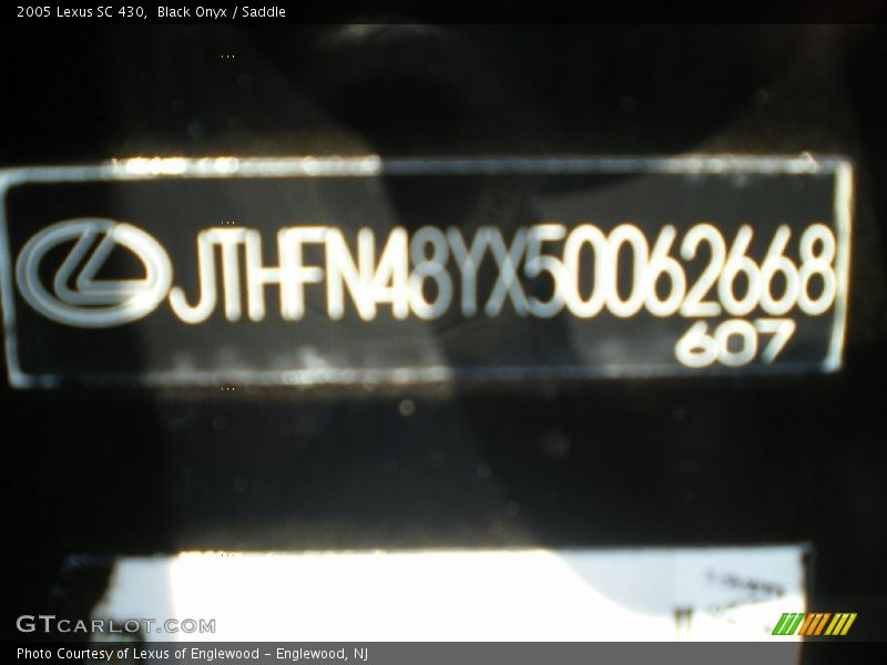 Black Onyx / Saddle 2005 Lexus SC 430