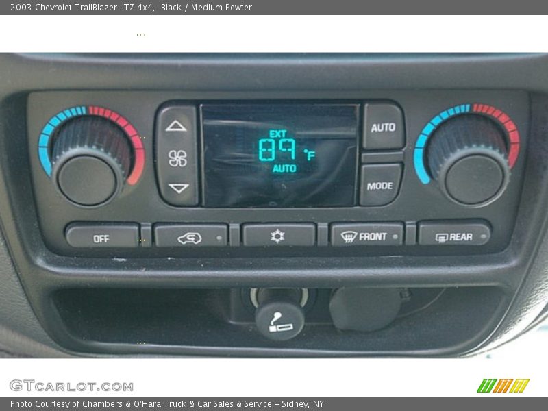 Black / Medium Pewter 2003 Chevrolet TrailBlazer LTZ 4x4