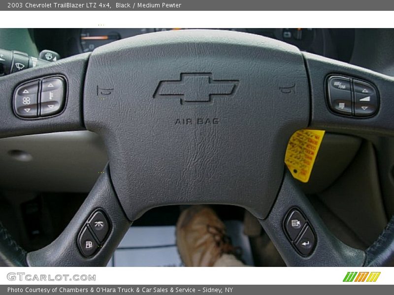 Black / Medium Pewter 2003 Chevrolet TrailBlazer LTZ 4x4