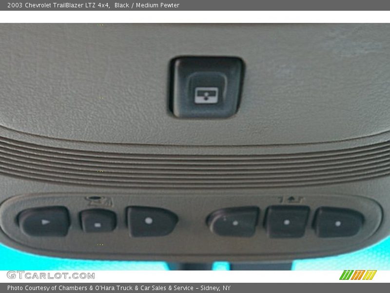 Black / Medium Pewter 2003 Chevrolet TrailBlazer LTZ 4x4