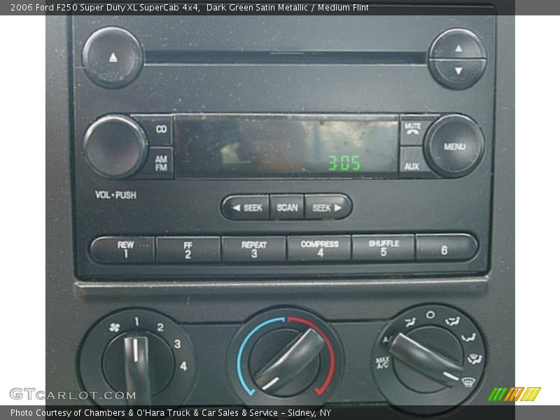 Audio System of 2006 F250 Super Duty XL SuperCab 4x4