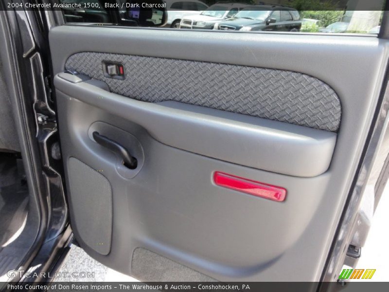 Black / Dark Charcoal 2004 Chevrolet Avalanche 1500