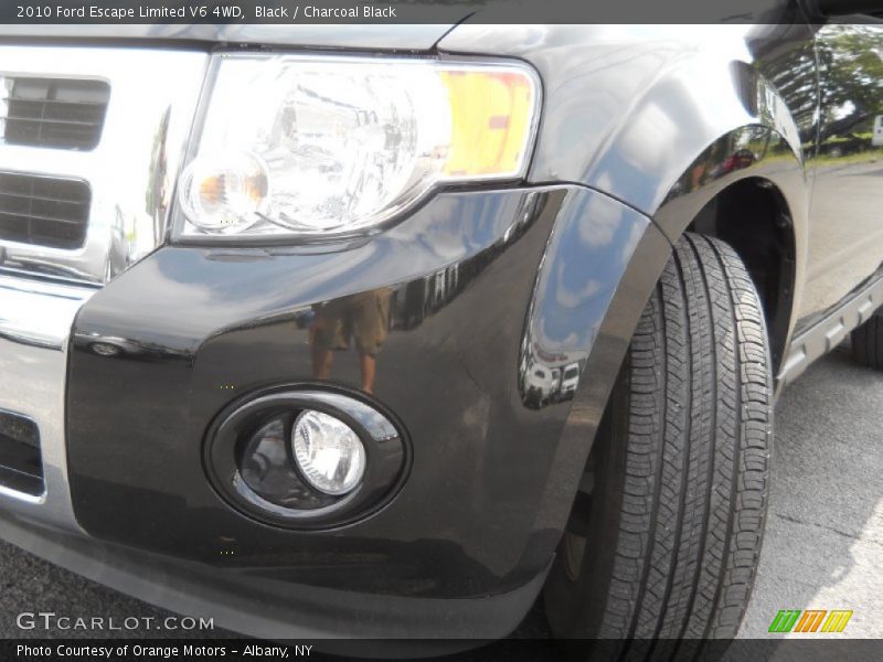 Black / Charcoal Black 2010 Ford Escape Limited V6 4WD