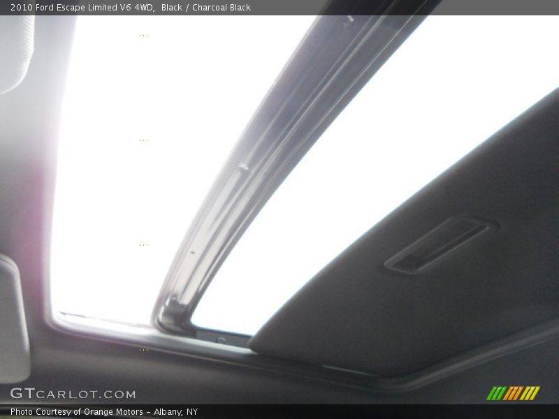 Black / Charcoal Black 2010 Ford Escape Limited V6 4WD