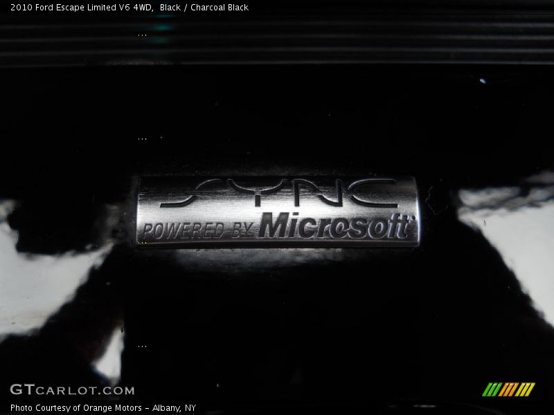 Black / Charcoal Black 2010 Ford Escape Limited V6 4WD