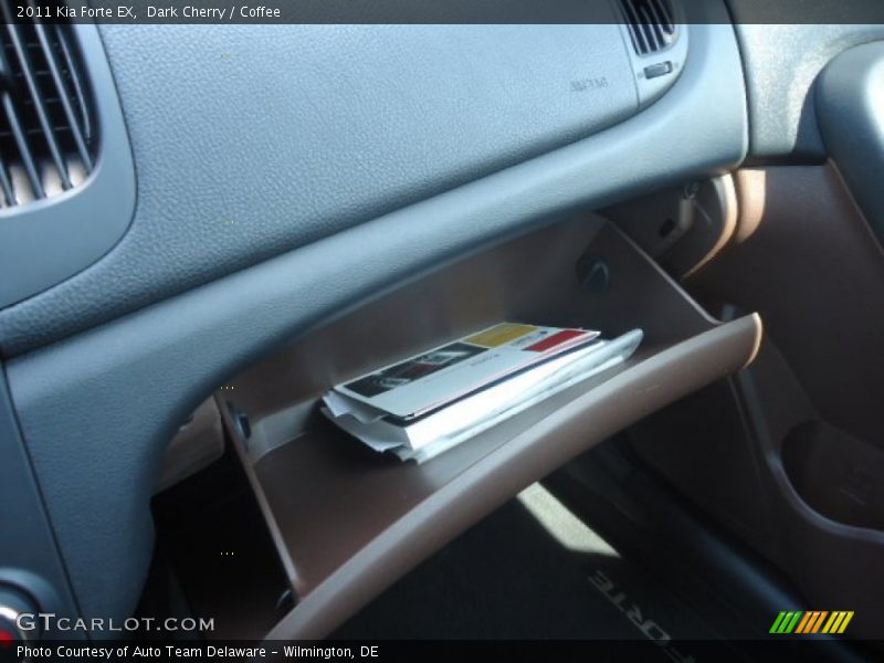 Dark Cherry / Coffee 2011 Kia Forte EX
