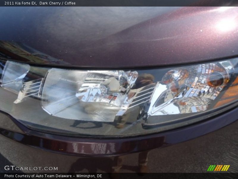Dark Cherry / Coffee 2011 Kia Forte EX
