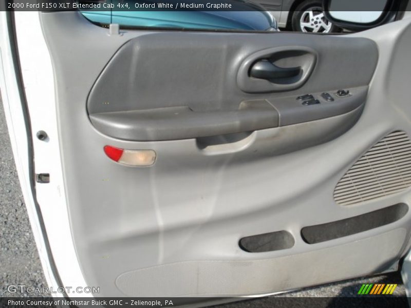 Oxford White / Medium Graphite 2000 Ford F150 XLT Extended Cab 4x4