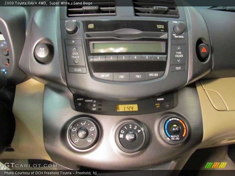 Super White / Sand Beige 2009 Toyota RAV4 4WD