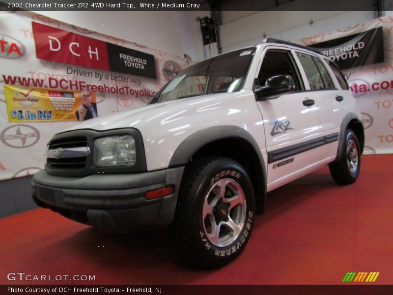 White / Medium Gray 2002 Chevrolet Tracker ZR2 4WD Hard Top